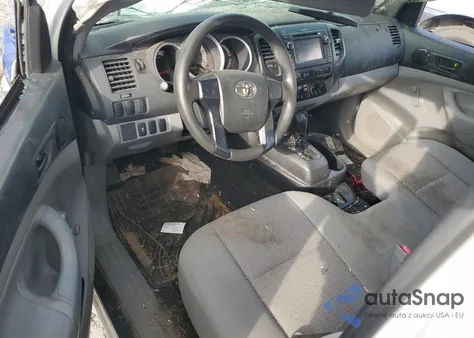 2013 Toyota Tacoma z USA, uszkodzony, nr VIN 5TFNX4CN1DX029889